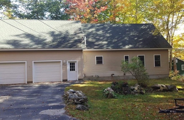 Pet-friendly home on peaceful Raymond Pond with beautiful sunrise views!