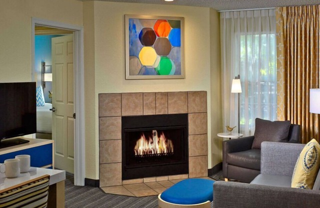Pet-friendly Property! Minutes to Cincinnati Zoo and Botanical Garden