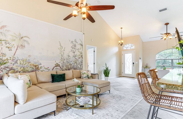 Pet-Friendly Valrico Vacation Home w/Lanai!