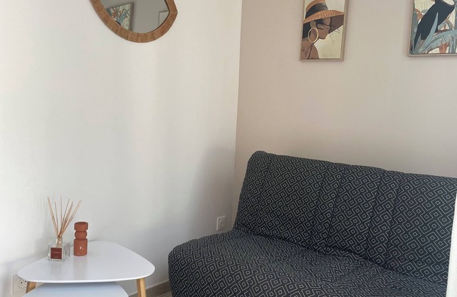 Petit Studio, Tout Neuf Aniane