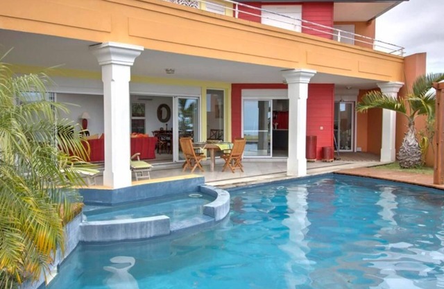 Petite Ile - Architect's villa 4* - 6 people - 3 bedrooms - Swimming pool