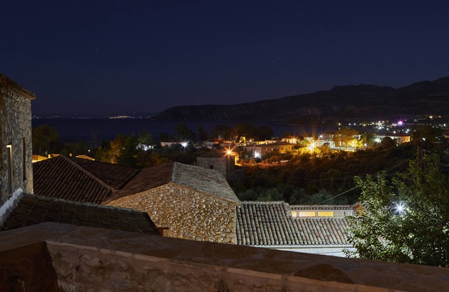 Petreas Castle - Feel the historical atmosphere