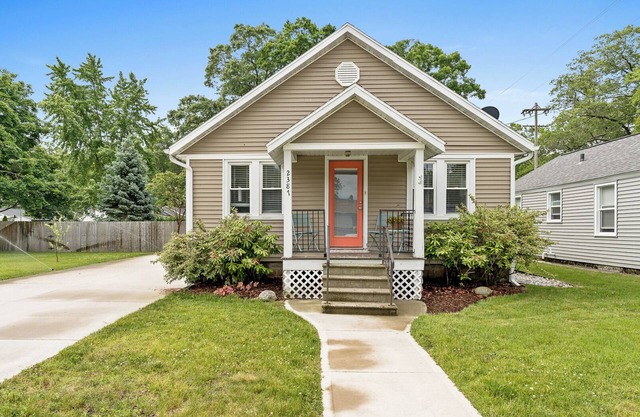 Philo- Beaches, Lk. Michigan, Pet Friendly, Fenced yard, Large Patio