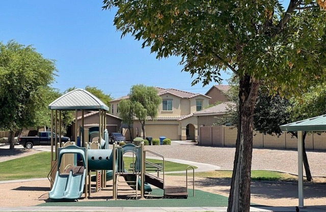 Phoenix 5BR With Fast Wifi!
