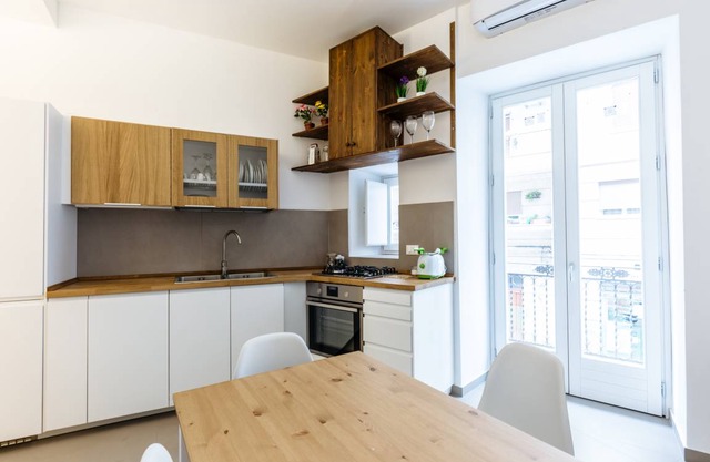 Piazza Marina Family Apartment