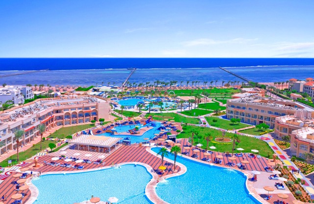 Pickalbatros Royal Moderna Sharm & Aqua Park