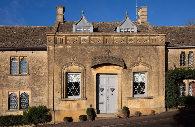 Pineapple Spa Cottage, Lower Swell - sleeps 4 guests in 2 bedrooms