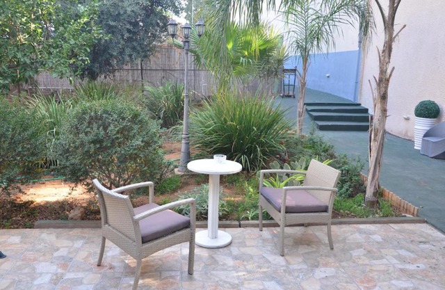 Pinsker Garden Apartment - Petah Tikva