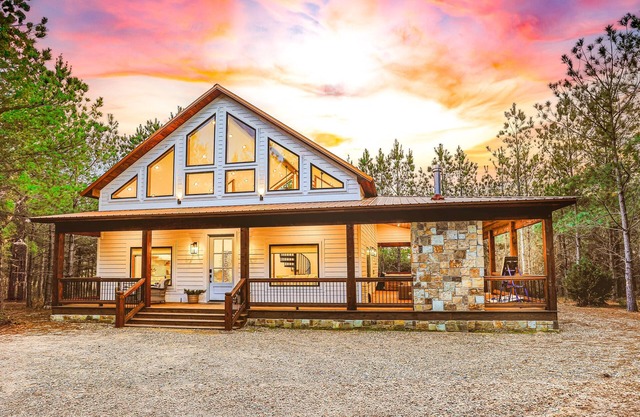 Pinterest Worthy Cabin! Yard Games, Arcade