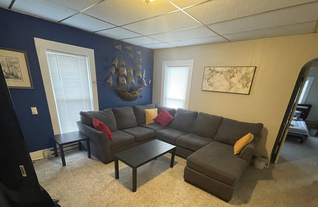 Pirates Cove! Furnished pet friendly apt. w/ free in unit washer/dryer and wifi