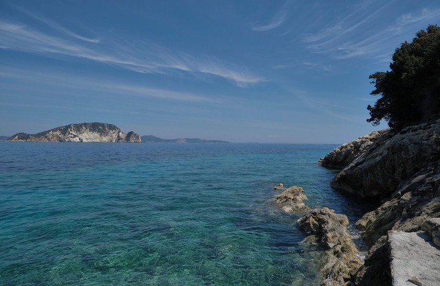 Pitsimenti- that seaside cottage by Marathonisi islet