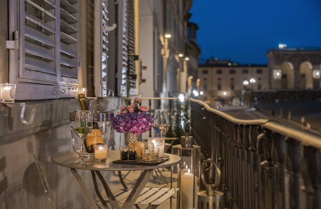 Pitti Historical Home - unparalleled views & exceptional style