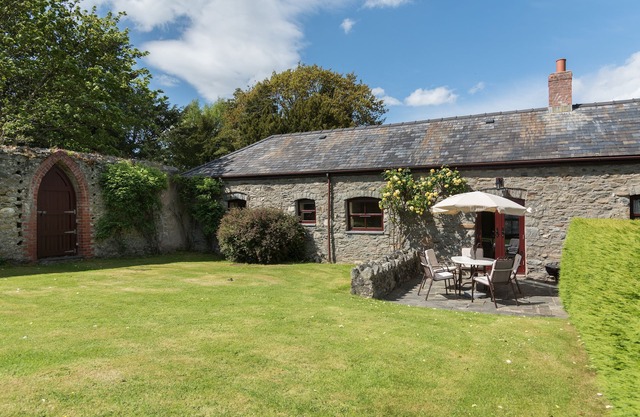 Plas Yw - Ideal For Those Who Want All Rooms On One Level