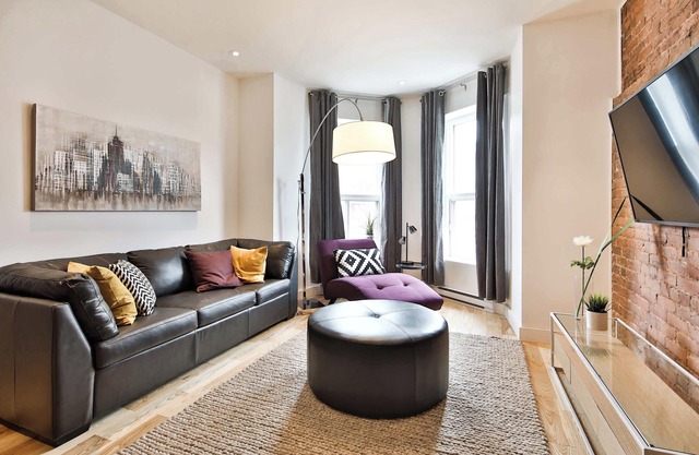 Plateau Mt Royal-Mile End |3BDRS-2BA&Parking