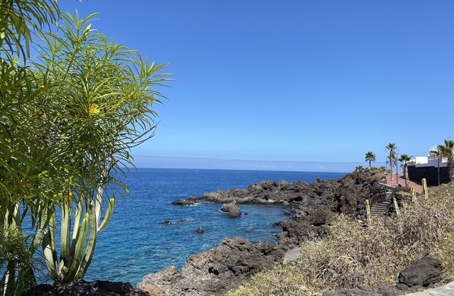 Playa San Juan, 2 room apartment close to the beach me WiFi