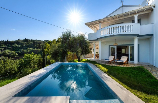 Playia Villa II is an Neoclassical villa built on the highest point of Petriti.