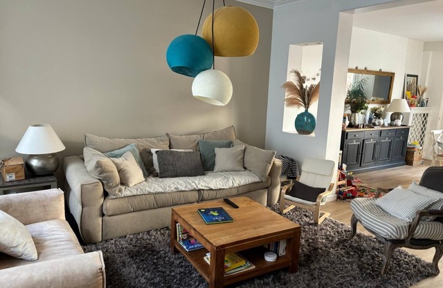 Pleasant town house with garage in the heart of town