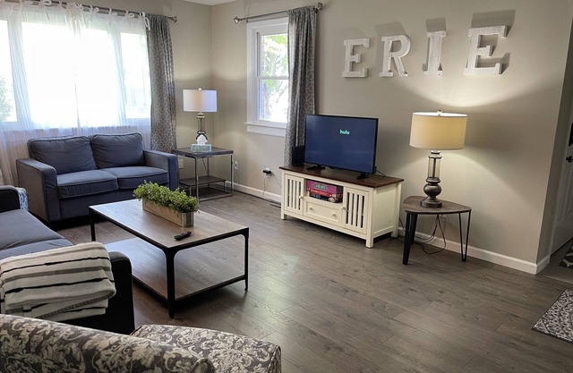 Plum Brook Duplex - Minutes from Cedar Point
