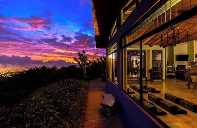 Plunge Pool Villa | Coffee Views & Adventure