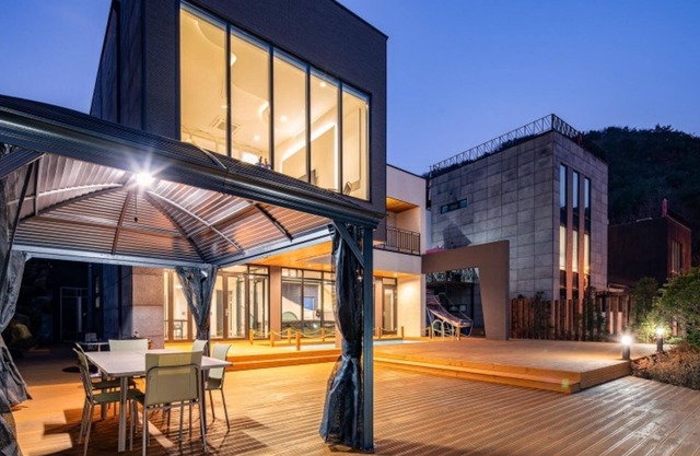 Pocheon Forest Pool Villa