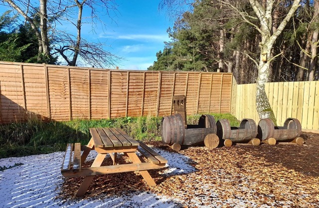 Pod with hot tub in Llanbryde near Elgin