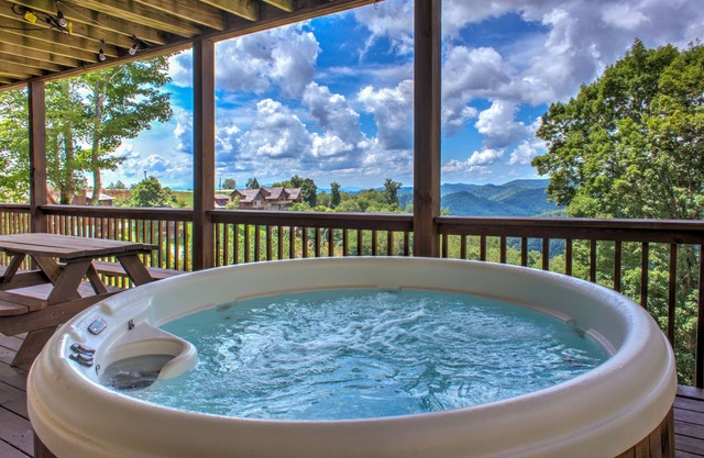 Points of View | Stunning 4BR Cabin w/Hot Tub & Ski Access Near Asheville
