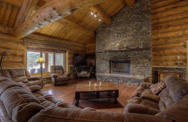 Ponderosa Lodge