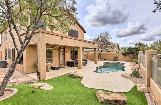 Pool, Fire Pit: Central Cave Creek Retreat!