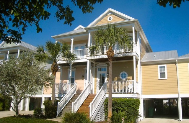 Pool For Relaxing, Water Views In Private Community