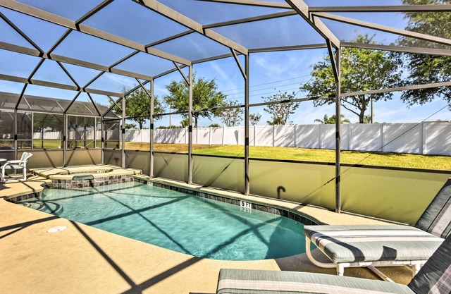 Pool & Hot Tub: Resort-Style Davenport Villa