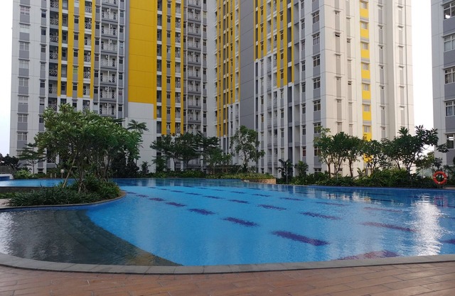 Pool View and Homey 2BR Apartment @ Springlake Summarecon