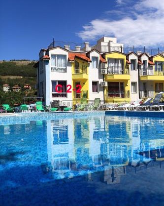 PoolView Elite Apartment in RoseGardenComplex with BigPool and Parking