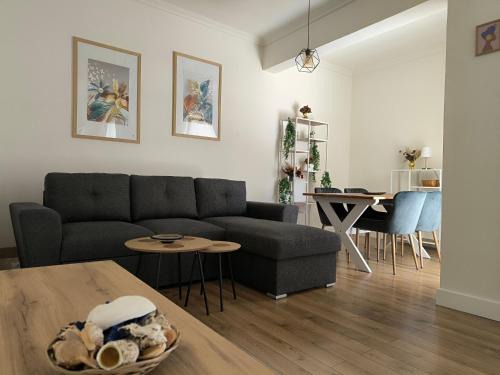 Port View, Veranda, 80 sqm, Spacious place for 6
