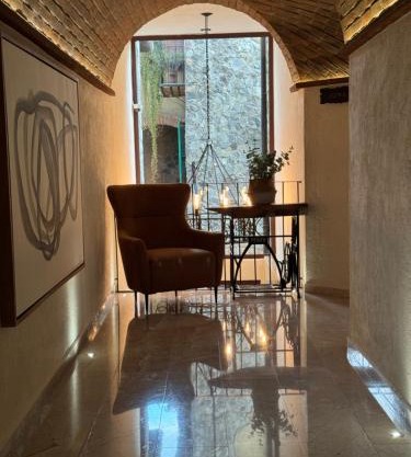 Porta Paradiso ValQuirico, Albergo Boutique