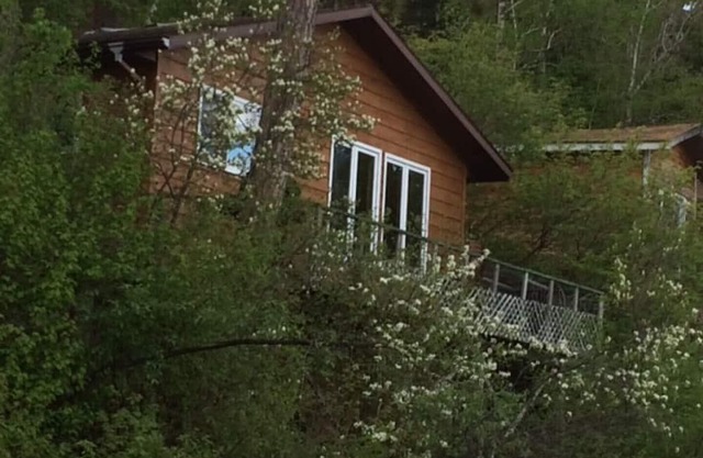 Portage Lodge - Cabin #10 (4 people) - Kenora, Ontario, Canada