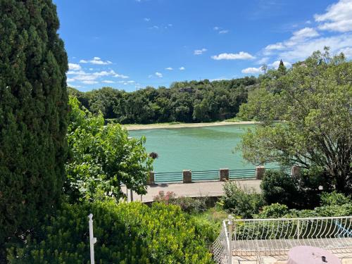 Porte de Provence - vue sur la rivière côté plage - Saint Martin d'Ardeche