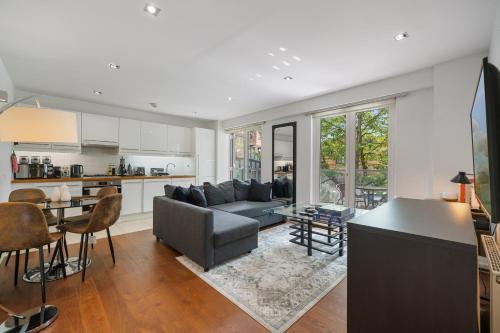 Portobello Dock - 1st floor Canal View