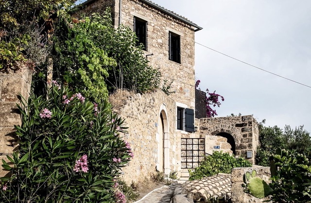 PositiveSpace Olive Tree - A unique tower-house experience