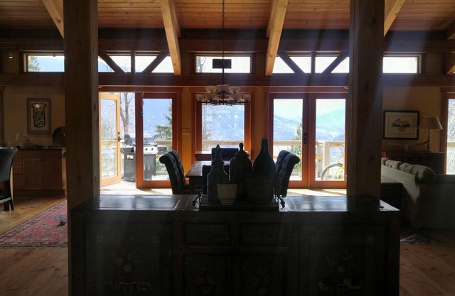 Post and beam, beautiful house, overlooking Nelson and Kootenay Lake.