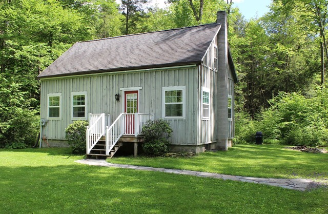 Post & Beam Cabin near Rickett's Glen State Park