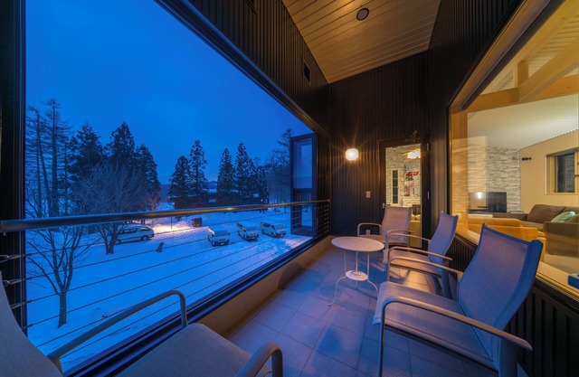 Powdersuites by The Hakuba Collection