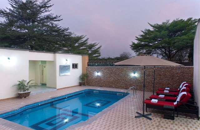 Premiership UK Suites