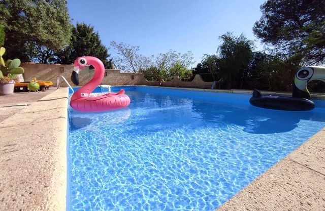 Pretty villa near Avignon and the Pont du Gard with a view of the village of Tavel