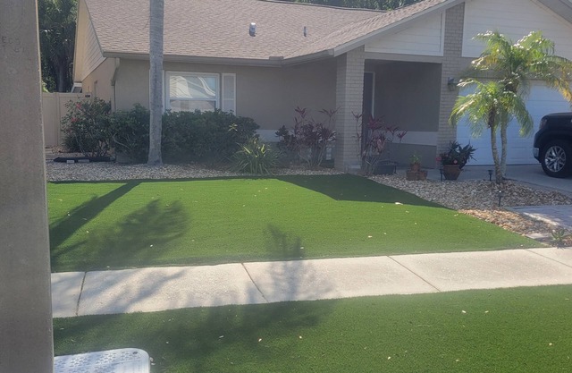 Prime Location! 2 Min to the Bay, 15 Mins to Beaches & Attractions, Pet Friendly