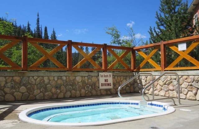 Prime Ski In/Ski Out Condo in the Heart of Sun Peaks Village