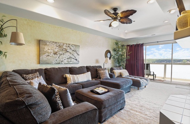 Prime Spot, Breathtaking Views, Nearby Attractions