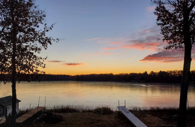 Pristine 3-Bedroom 2-Bath Northwoods Lake Cabin