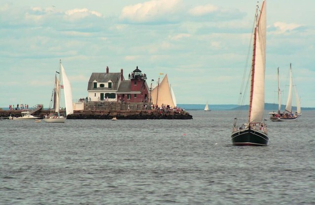 Pristine House On 7 Acres Overlooking Rockland Harbor -- Private Beach