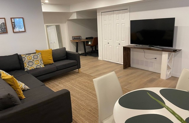 Private Guest Suite in Bradford