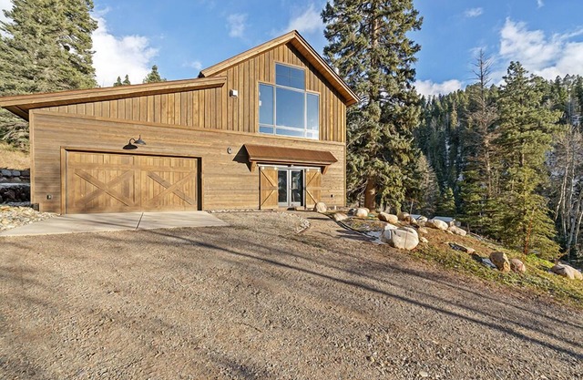 Privacy, Lake Side, Summer Retreat w/PaddleBoards!